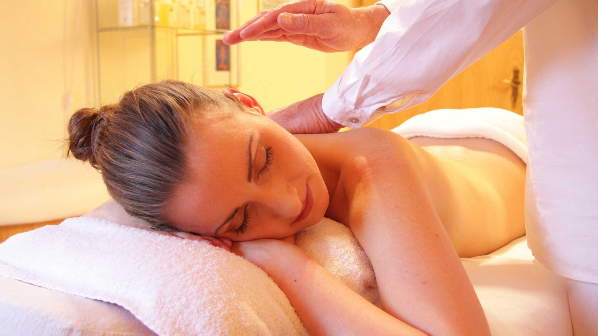 Stone Therapy Service in Chandigarh